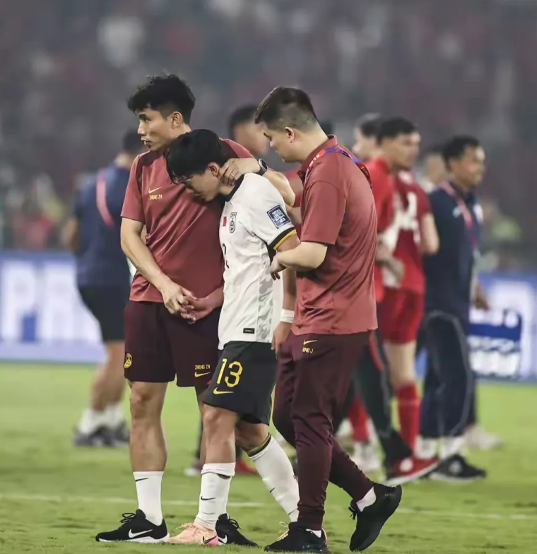 九游游戏中心下载-关键时刻武汉三镇备战足总杯，遗憾出局细节曝光，气氛紧张，球队文化再被提及的简单介绍-九游游戏中心下载