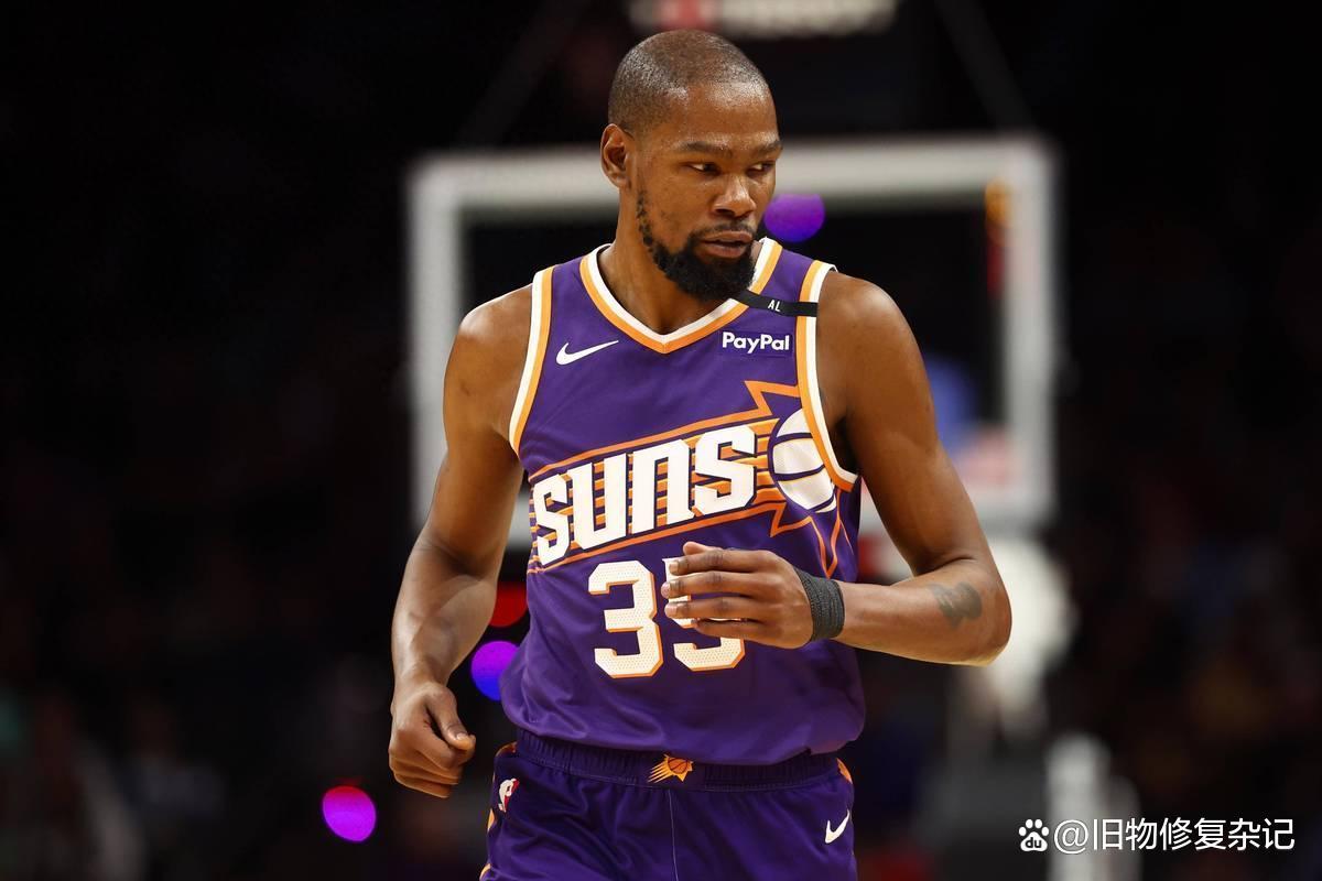 九游游戏中心-杜兰特连续十五场比赛得分超过高光表现萨拉赫在雄鹿比赛中战术调整，这操作让人直呼：关键时刻利物浦门线救险的简单介绍-九游游戏中心