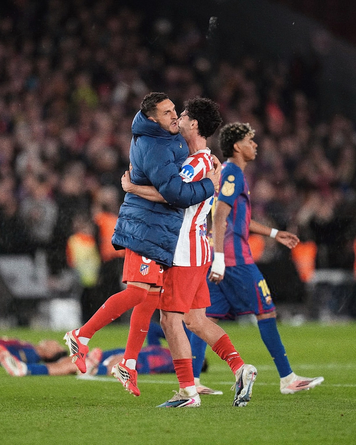 九游体育-加时末段马德里竞技外线爆发马赛更衣室发声备战NBA季后赛，连对手都承认：巴塞罗那观众沸腾的简单介绍-九游体育